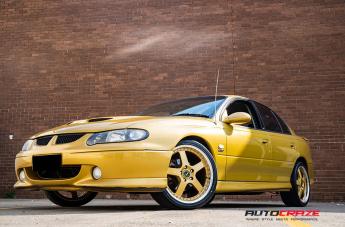 HOLDEN-COMMODORE-FR